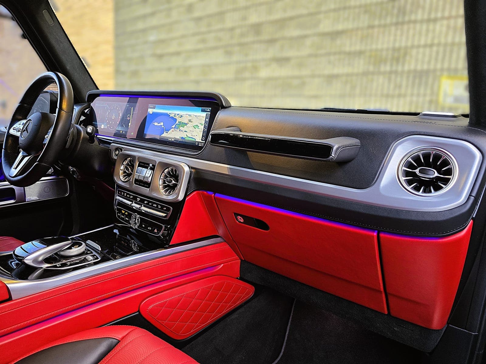 Black Mercedes-Benz G Wagon G550 SUV